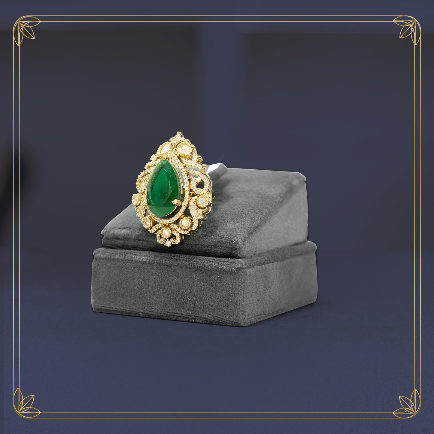 Imperial Emerald Teardrop Royal Ring
