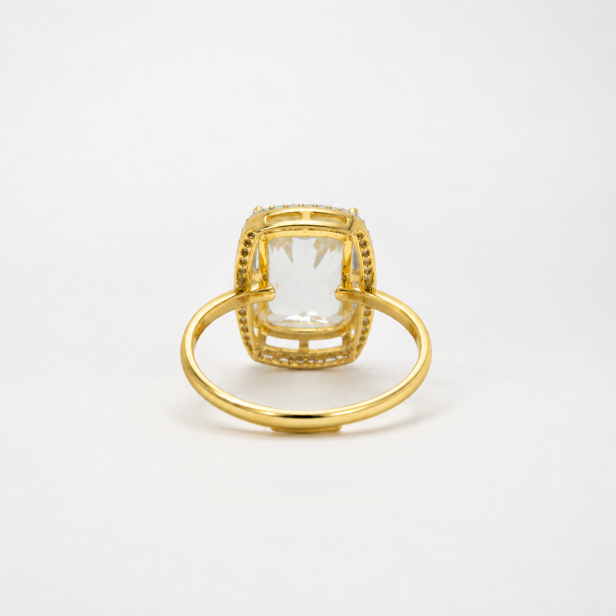 The Elara Signature Ring
