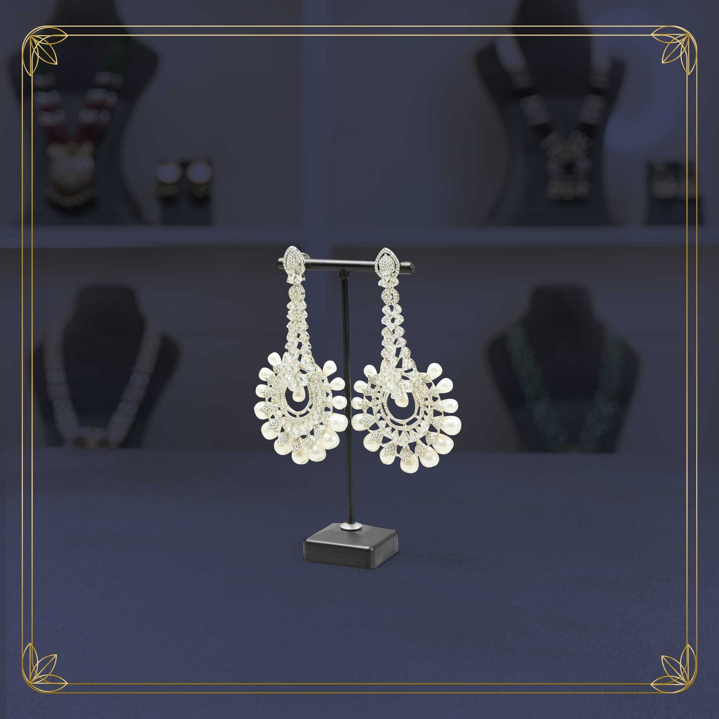 Queen's Crystal Wreath Earing's