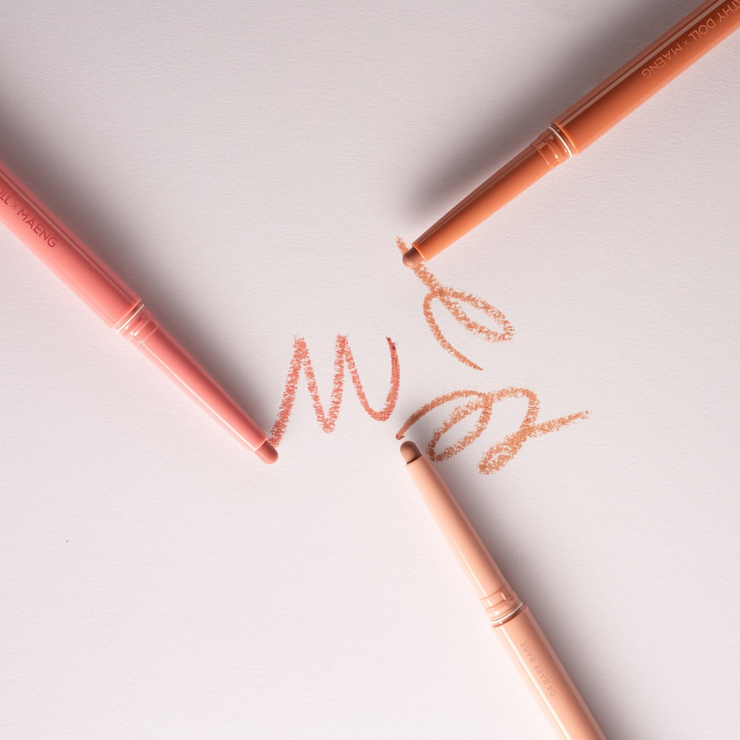 Smooth Blur Lip Liner Cathy Doll x Maeng