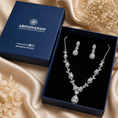 Moonvine Diamond Necklace