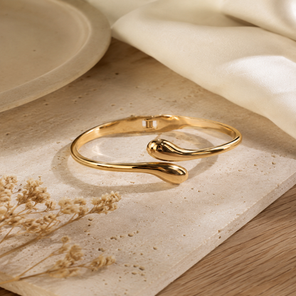 Women’s Sculptural Gold-Tone Cuff Bracelet (58739)