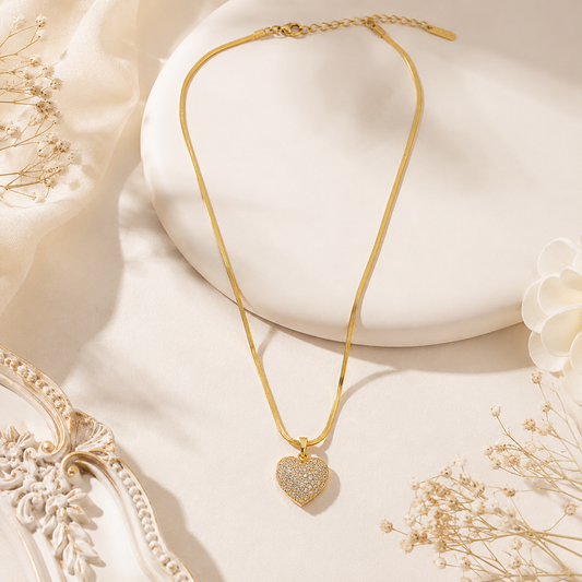 The Sleek Love Pendant (52375)