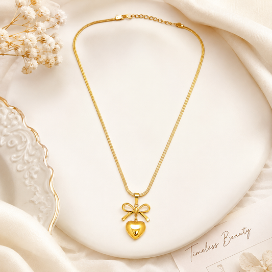 The Sweetheart Bow Pendant (51876)