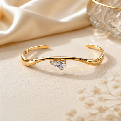 Stylish Fluid Wave Cuff Bracelet for Women (58749)