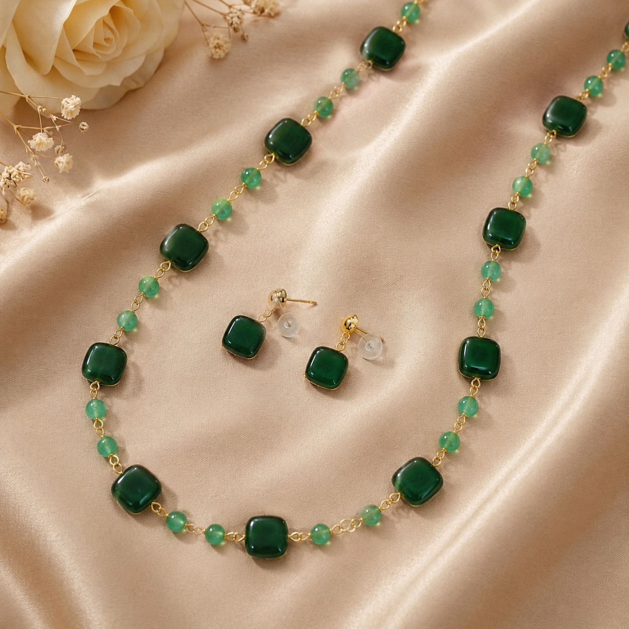 Panna Noor Necklace Set