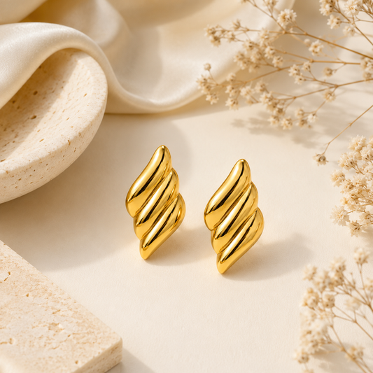 The Golden Wave Sculpted Earrings (52343)
