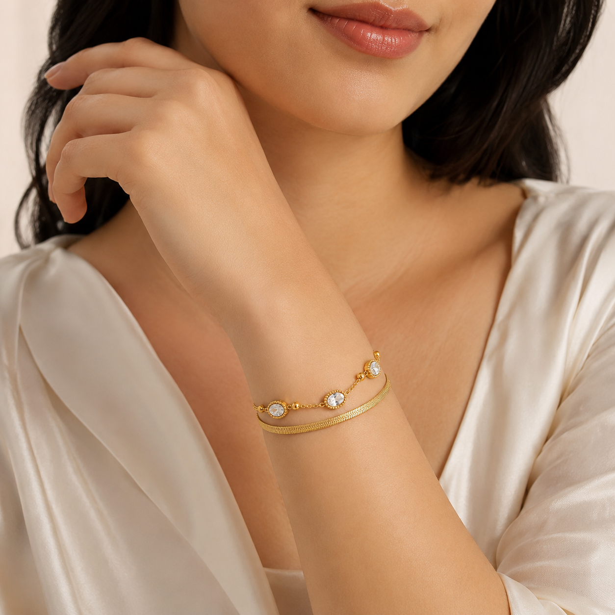 Golden Harmony Circle Bracelet (51886)