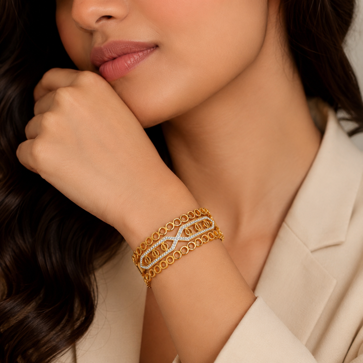 Imperial Circle Luxe Cuff (51889)