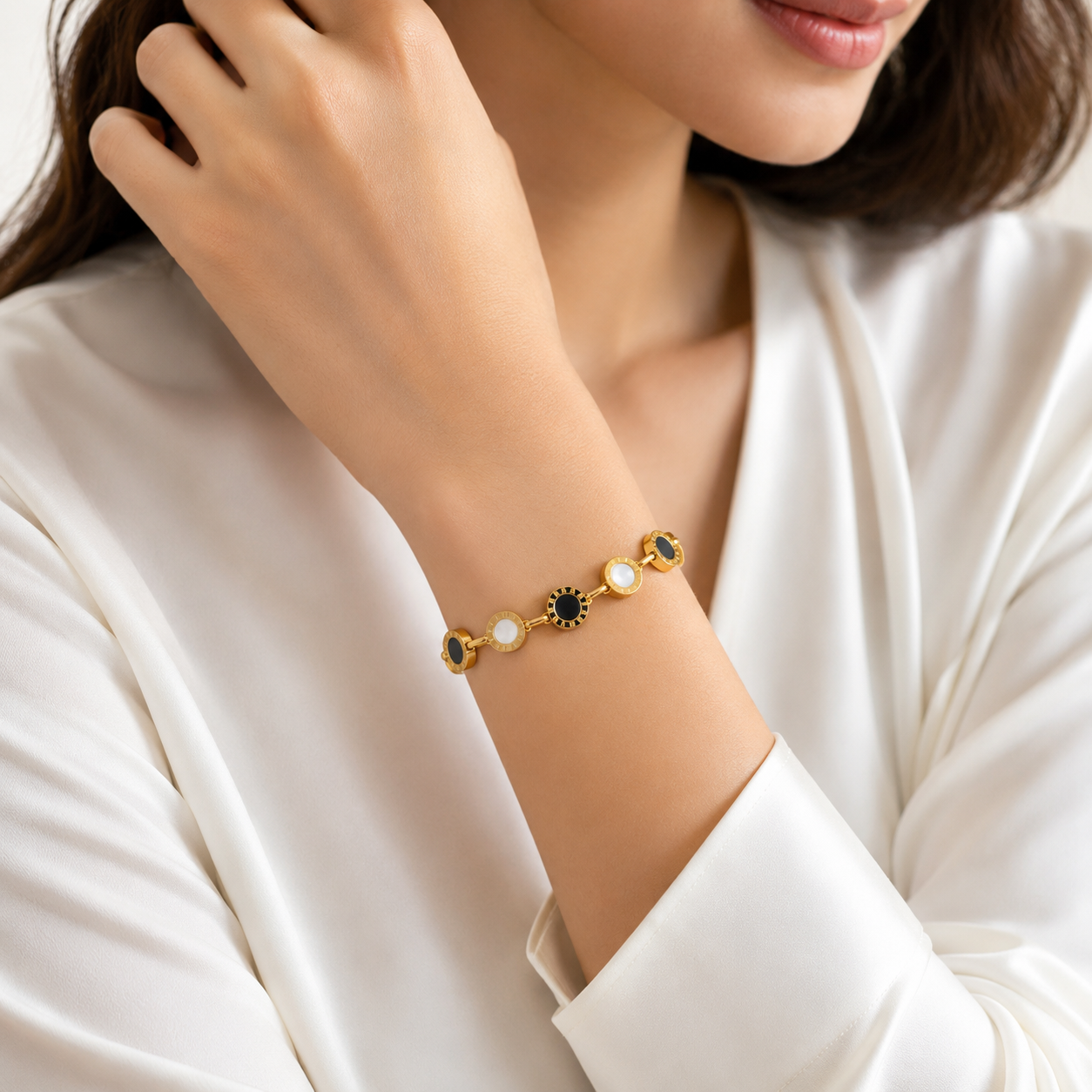 Black & Pearl Symphony Bracelet (52193)