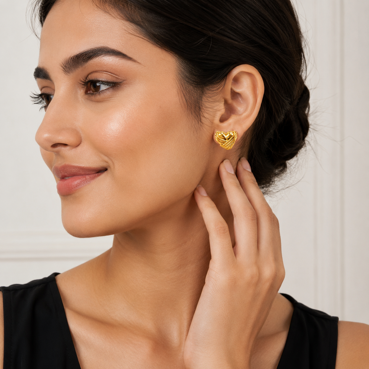 The Golden Heart Knot Earrings (52343)