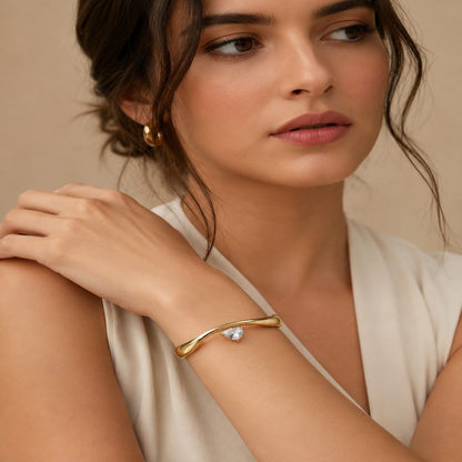 Stylish Fluid Wave Cuff Bracelet for Women (58749)