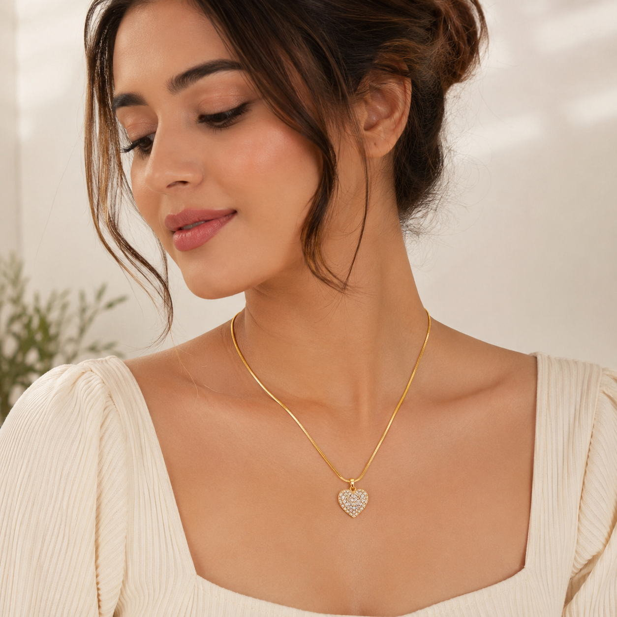 The Sleek Love Pendant (52375)