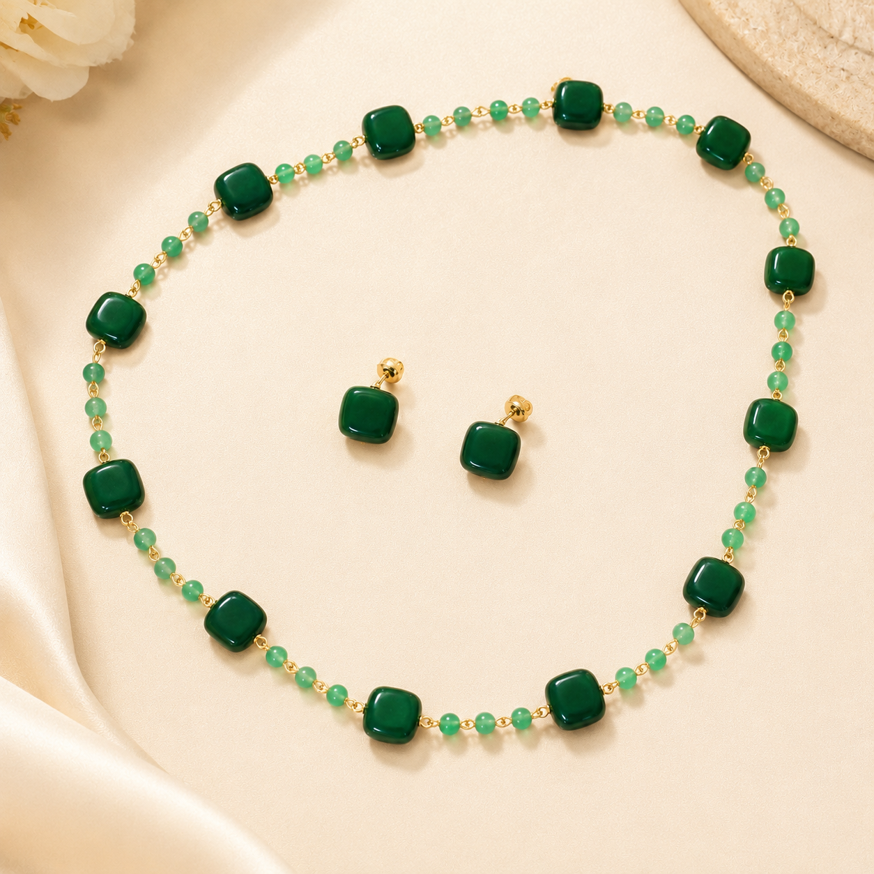 Panna Noor Necklace Set