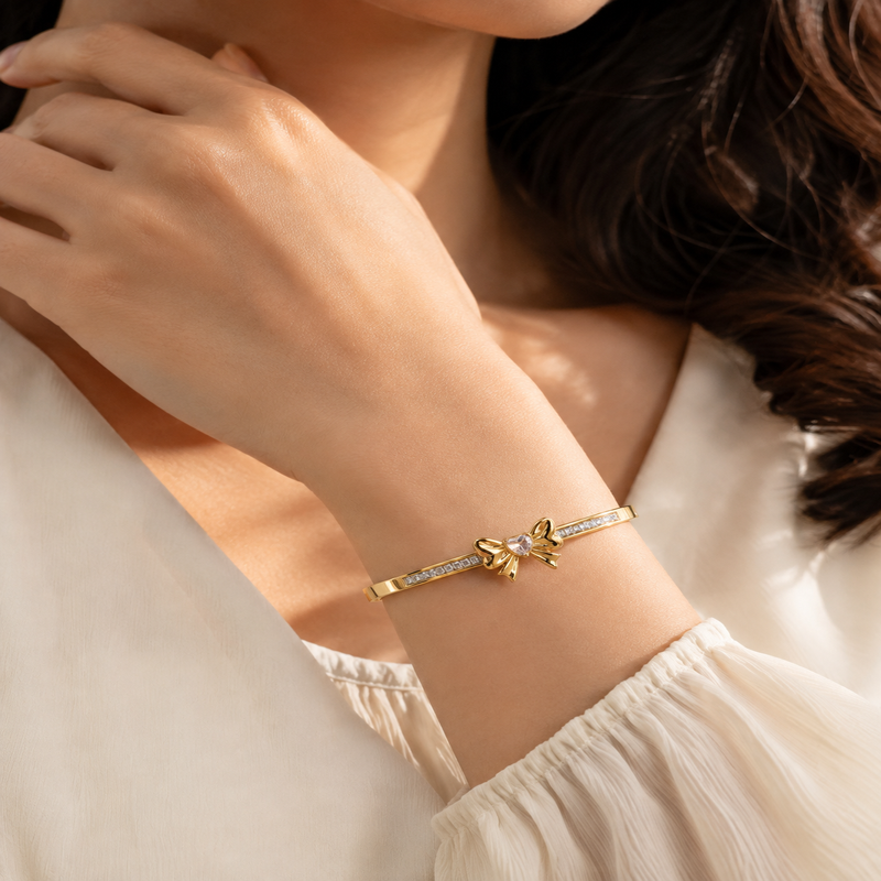 Women’s Gold Bow Crystal Bangle Bracelet (58738)