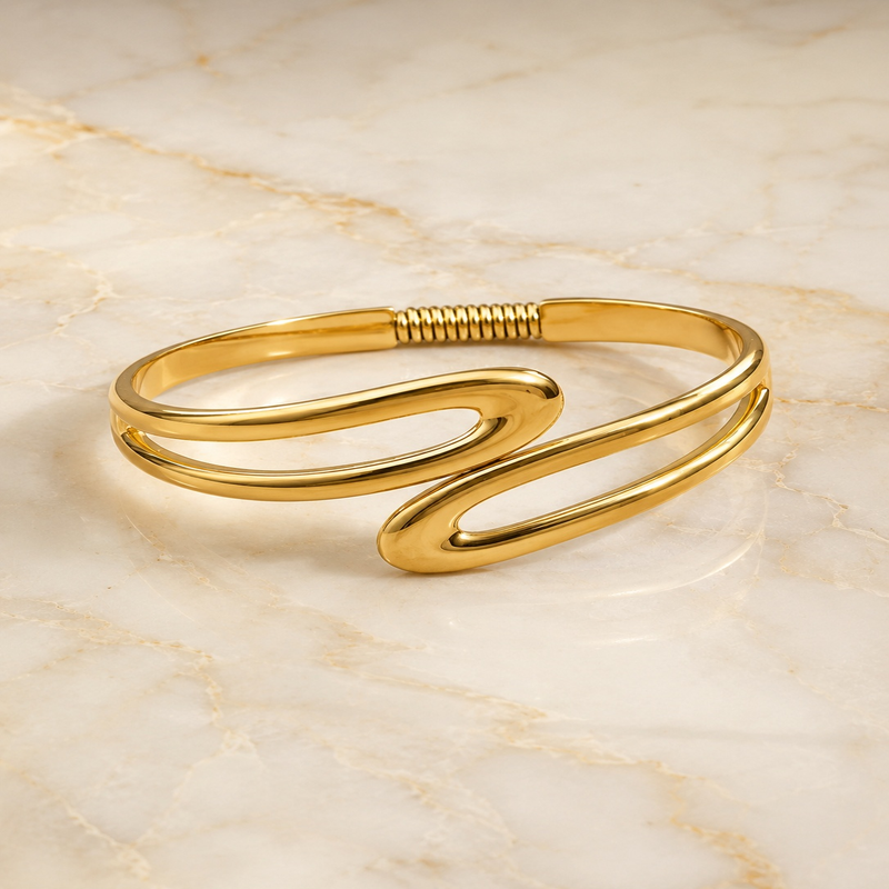 Stylish Sculptural Loop Bracelet for Women (58730)